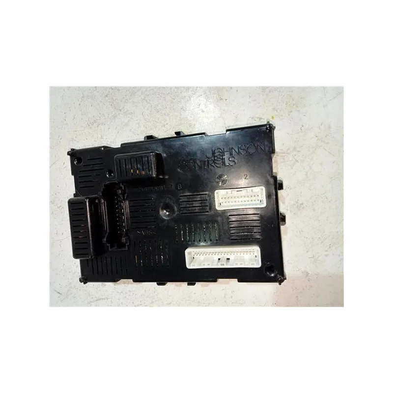 Recambio de caja reles para nissan micra (k12e)(11.2002) 1.2 16v referencia OEM IAM 216762702A  