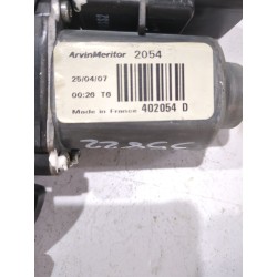Recambio de motor elevalunas delantero derecho para kia cee´d hatchback (ed) 1.6 crdi 115 referencia OEM IAM 402054D  