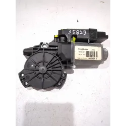 MOTOR ELEVALUNAS DELANTERO DERECHO 402058D 