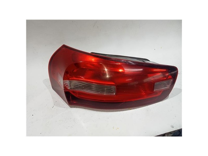 Recambio de piloto trasero izquierdo para citroën c4 picasso (2007) 1.6 hdi referencia OEM IAM C4 2015 A046341  