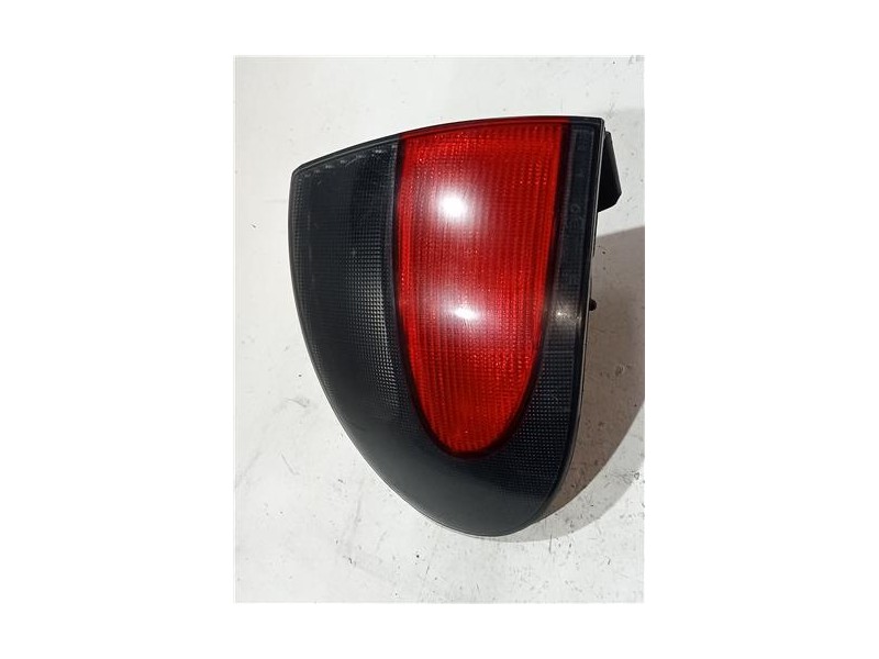 Recambio de piloto trasero izquierdo para renault megane i classic (la0)(1996) 1.9 d (la0a, la0u) referencia OEM IAM 7700838530 