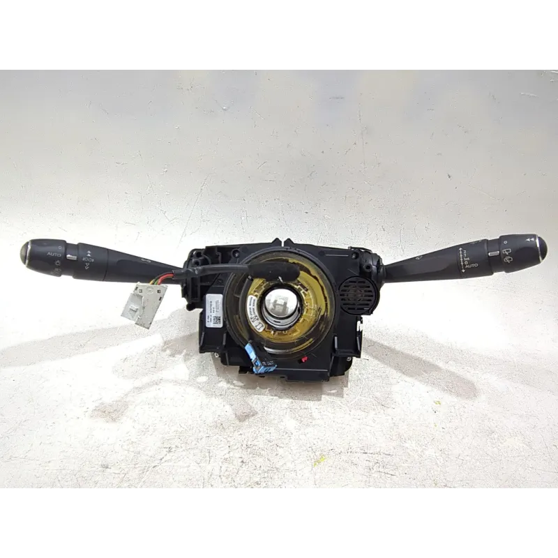 Recambio de com 2000 para citroën c4 ii (nc_) 1.6 hdi 115 referencia OEM IAM 98000223XT 0430770009  