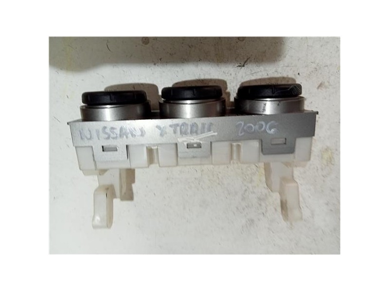 Recambio de mandos climatizador para nissan x-trail (t30)(06.2001) 2.2 dci 4x4 referencia OEM IAM 27500es71a  