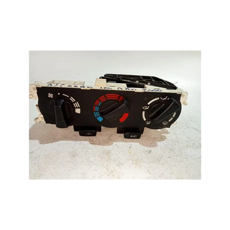 Recambio de mandos climatizador para nissan primera berlina (p11)(05.1996) 2.0 td referencia OEM IAM 7040230732  