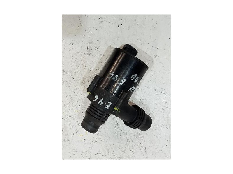Recambio de bomba de agua para bmw serie 3 berlina (e46)(1998) 2.2 320i [2,2 ltr. - 125 kw 24v cat] referencia OEM IAM 641183819