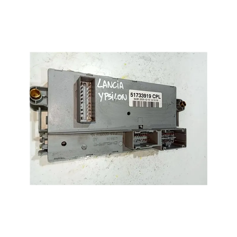 Recambio de caja reles para lancia ypsilon (101)(09.2003) 1.4 16v referencia OEM IAM 51733919CPL  