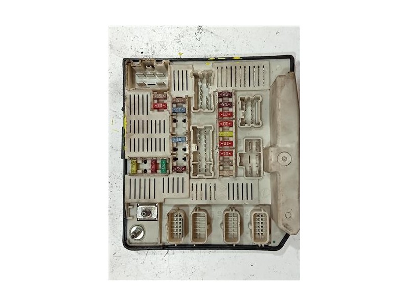 Recambio de caja fusibles/rele para renault scenic ii (jm)(2003) 1.9 dci (jm12, jm0g) referencia OEM IAM 8200481866F  