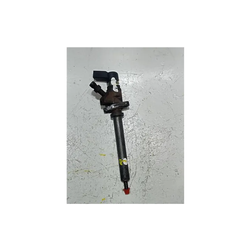 Recambio de inyector para peugeot 407 hdi 135 referencia OEM IAM 5WS40156Z  