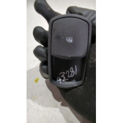 MANDO ELEVALUNAS DELANTERO DERECHO 13189333RW 