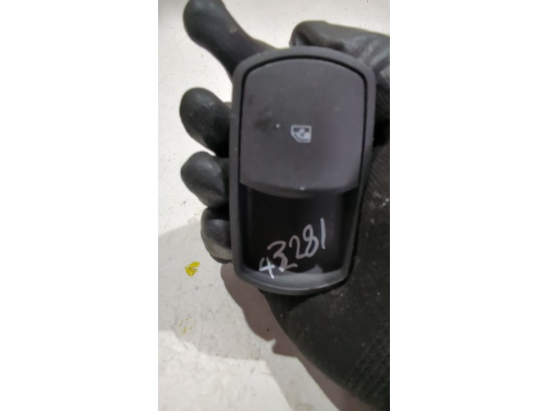 Recambio de mando elevalunas delantero derecho para opel corsa d (s07) 1.3 cdti (l08, l68) referencia OEM IAM 13189333RW  