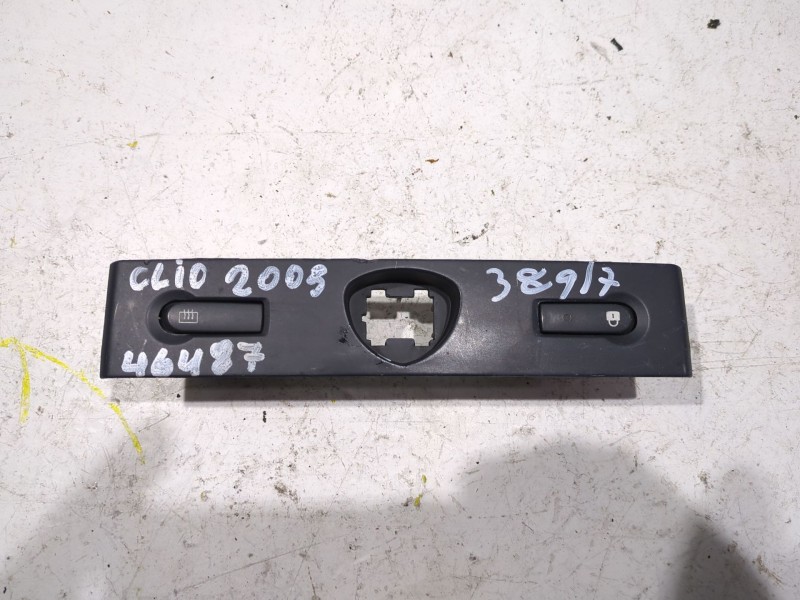 Recambio de mando multifuncion para renault clio ii fase i (b/cb0)(1998) 1.5 dci (b/cb03) referencia OEM IAM Z600  