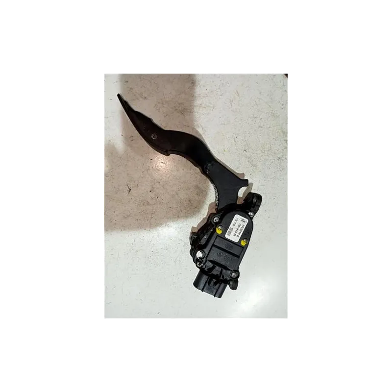 Recambio de potenciometro pedal gas para ford fiesta (cbk)(2002) referencia OEM IAM 6PV00856700  