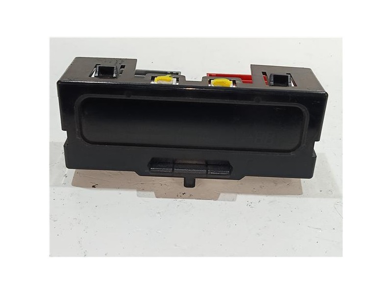 Recambio de pantalla navegador para renault clio ii fase ii (b/cb0)(2001) authentique dci referencia OEM IAM P8200028364A  