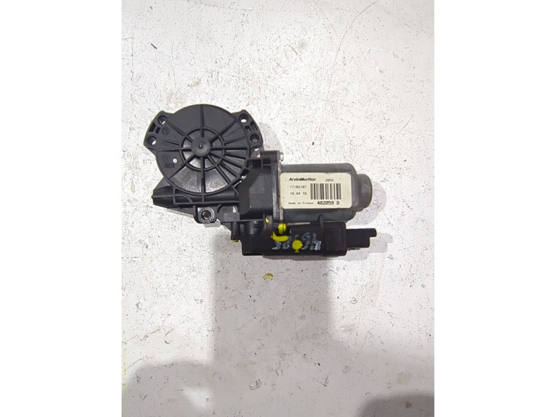 Recambio de motor elevalunas trasero izquierdo para kia cee´d hatchback (ed) 1.6 crdi 115 referencia OEM IAM 402059D  