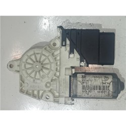 Recambio de motor elevalunas trasero izquierdo para volkswagen golf iv berlina (1j1)(1997) 1.6 16v referencia OEM IAM 9776105406