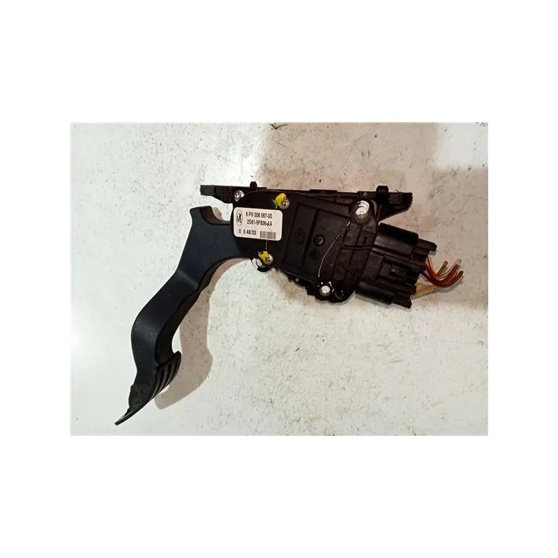 Recambio de potenciometro pedal gas para ford fiesta (cbk)(2002) referencia OEM IAM 6PV00856700  