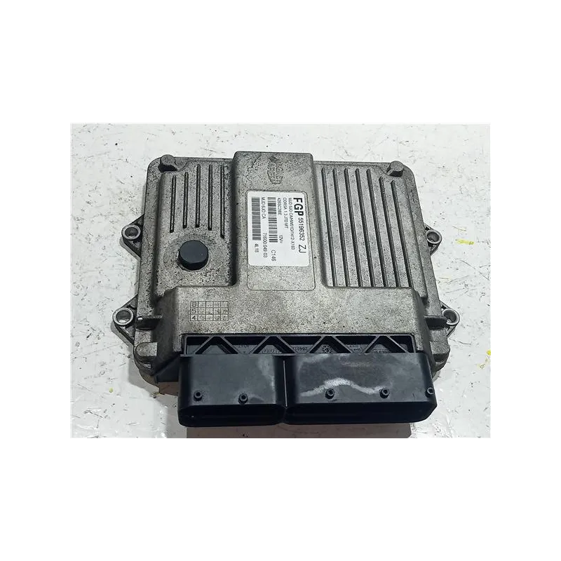 Recambio de centralita inyeccion para opel corsa c (2000) 1.7 dti referencia OEM IAM FGP55196352ZJ  