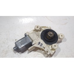 MOTOR ELEVALUNAS DELANTERO DERECHO 0130822216 