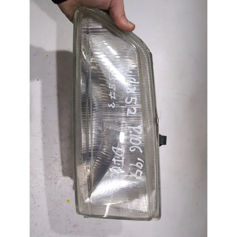 Recambio de faro delantero izquierdo para peugeot 106 i (1a, 1c) 1.1 referencia OEM IAM VALEO  