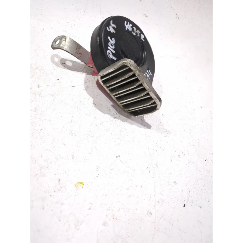 Recambio de bocina para peugeot 106 i (1a, 1c) 1.1 referencia OEM IAM E335717  