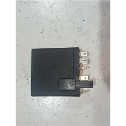 Recambio de caja reles para audi 200 (447)(1983) 2.1 turbo referencia OEM IAM 412214003001  