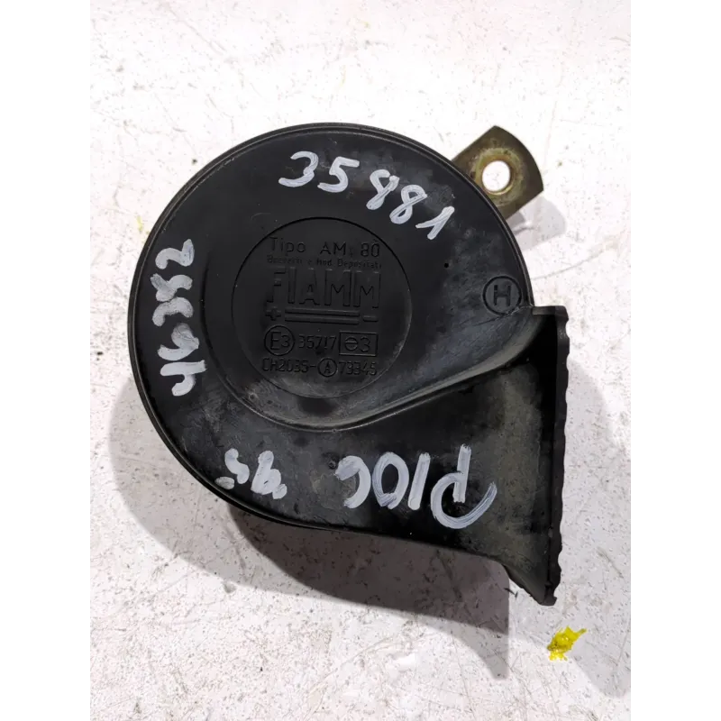 Recambio de bocina para peugeot 106 i (1a, 1c) 1.1 referencia OEM IAM E335717  