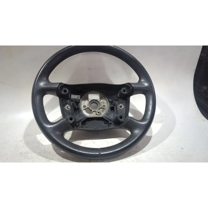 Recambio de volante para audi a6 c5 (4b2, 4b4) 2.4 referencia OEM IAM 61334020B  