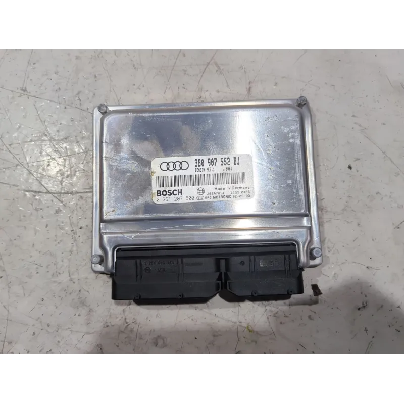 Recambio de centralita inyeccion para audi a6 c5 (4b2, 4b4) 2.4 referencia OEM IAM 0261207500  