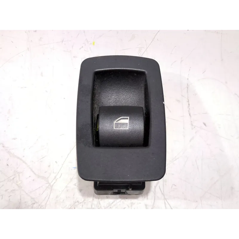 Recambio de mando elevalunas trasero izquierdo para bmw x3 (e83) 2.0 sd referencia OEM IAM 15939948 9113773AI  