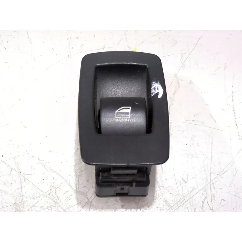 Recambio de mando elevalunas trasero derecho para bmw x3 (e83) 2.0 sd referencia OEM IAM 15939948 9113773AI  