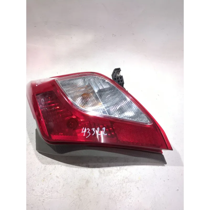 Recambio de piloto trasero derecho para toyota yaris (_p13_) 1.4 d (nlp130_) referencia OEM IAM   