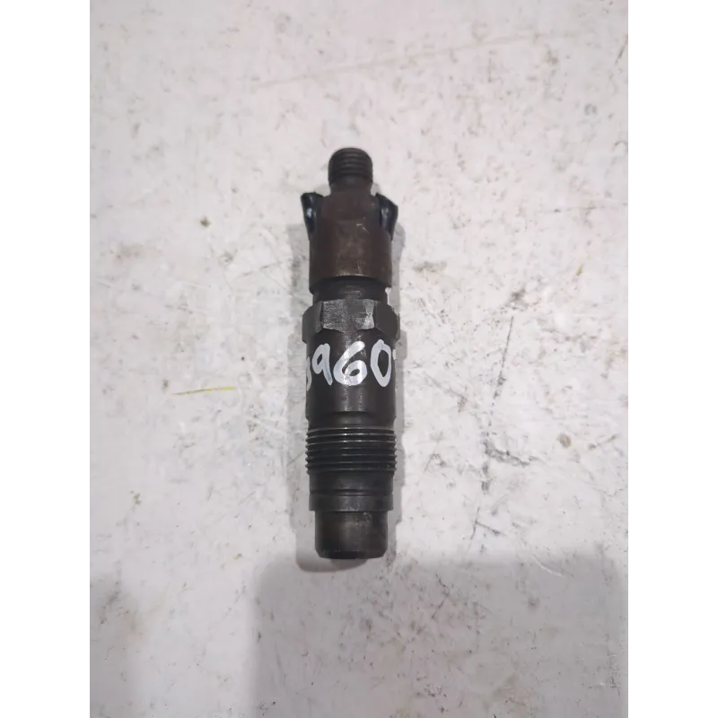 Recambio de inyector para peugeot 106 ii (1a_, 1c_) 1.5 d referencia OEM IAM KCE30S8  