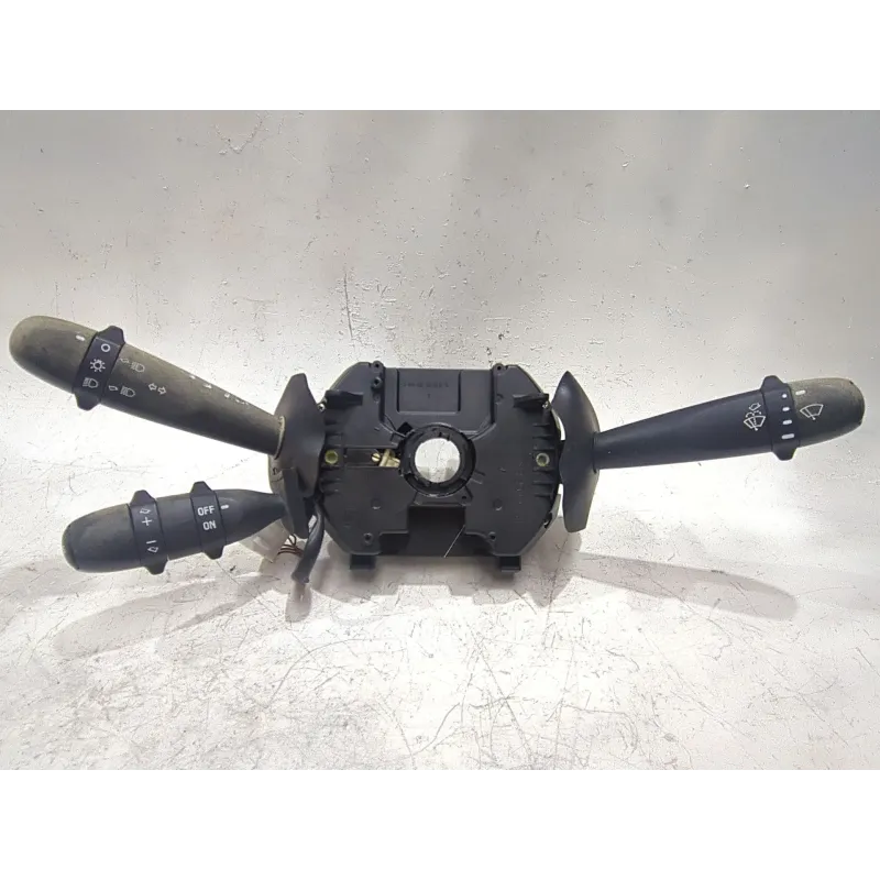 Recambio de mando multifuncion para fiat stilo (192)(2001) 1.9 jtd (192_xe1a) referencia OEM IAM 10400563485  