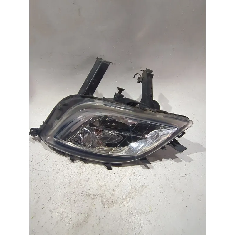 Recambio de faro antiniebla izquierdo para opel astra j 1.7 cdti referencia OEM IAM 13293618  