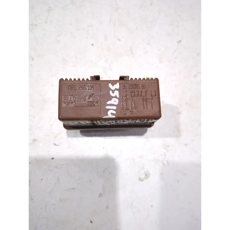 Recambio de rele para peugeot 106 i (1a, 1c) 1.1 referencia OEM IAM 9619696580  