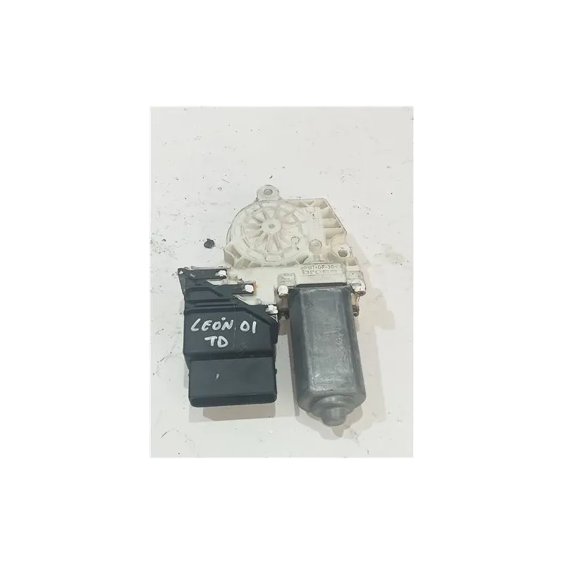 Recambio de motor elevalunas trasero derecho para seat leon (1m1)(11.1999) tdi referencia OEM IAM 105407301  