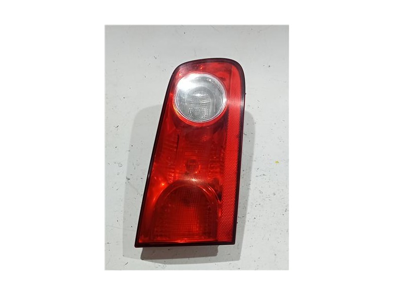 Recambio de piloto porton trasero izquierdo para renault laguna ii (bg0)(2001) 1.9 dci (bg0g) referencia OEM IAM B74PH2  