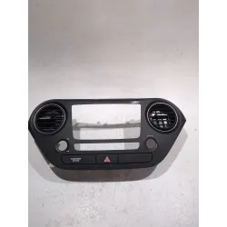 Recambio de embellecedor consola central para hyundai i10 ii (ba, ia) 1.0 referencia OEM IAM 84740B4000  