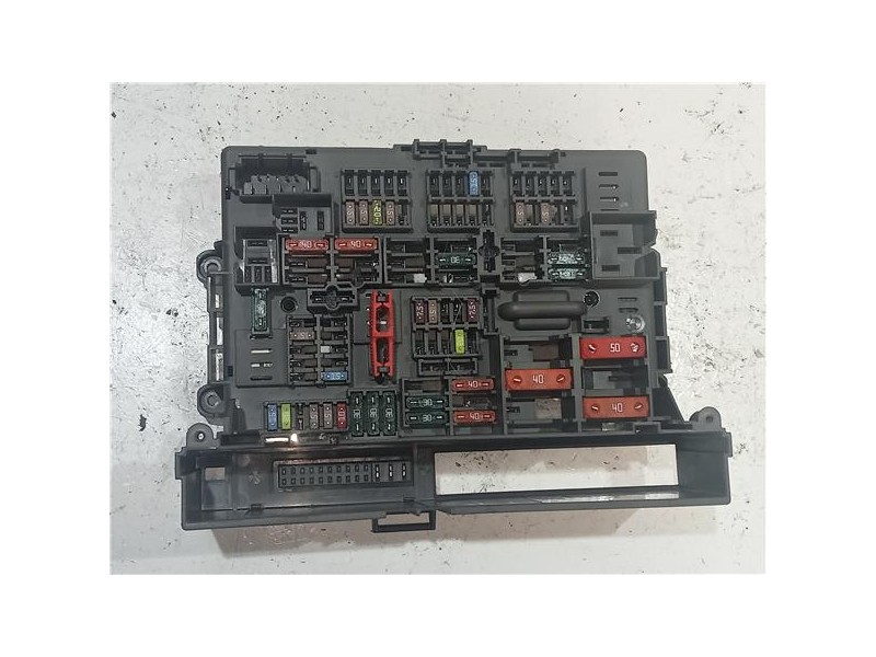 Recambio de caja fusibles/rele para bmw serie 3 berlina (e90)(2004) 2.5 325i [2,5 ltr. - 160 kw 24v cat] referencia OEM IAM 9119