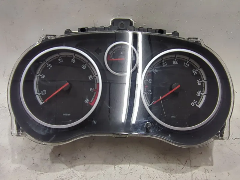 Recambio de cuadro completo para opel corsa d (2006) 1.2 referencia OEM IAM P0013372167 1303304B  