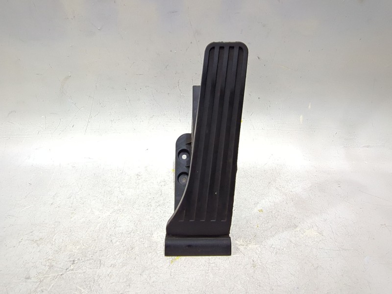 Recambio de potenciometro pedal para mercedes-benz clase c (bm 204) familiar (01.2011) c 220 cdi referencia OEM IAM A2043000004 