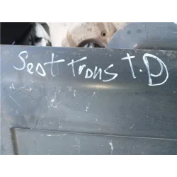 Recambio de porton trasero derecho para seat trans 0.9 referencia OEM IAM   